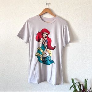 Disney The Little Mermaid Graphic Short Sleeve Crew Neck Size Medium